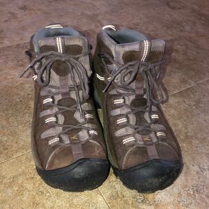 Keen hiking boots